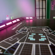 Gaming-Tisch mit futuristischem Design und leuchtenden LED-Lichtern, seitliche Perspektive