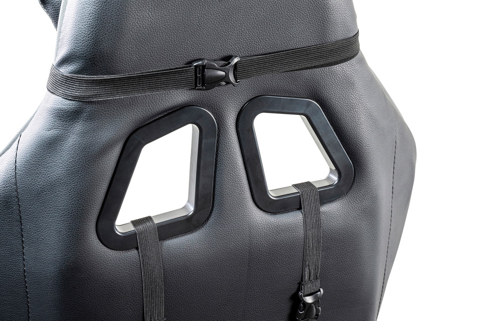Rückansicht eines XORA Gaming Stuhls BETTZY mit schwarzem Kunstlederbezug und Gurten.
