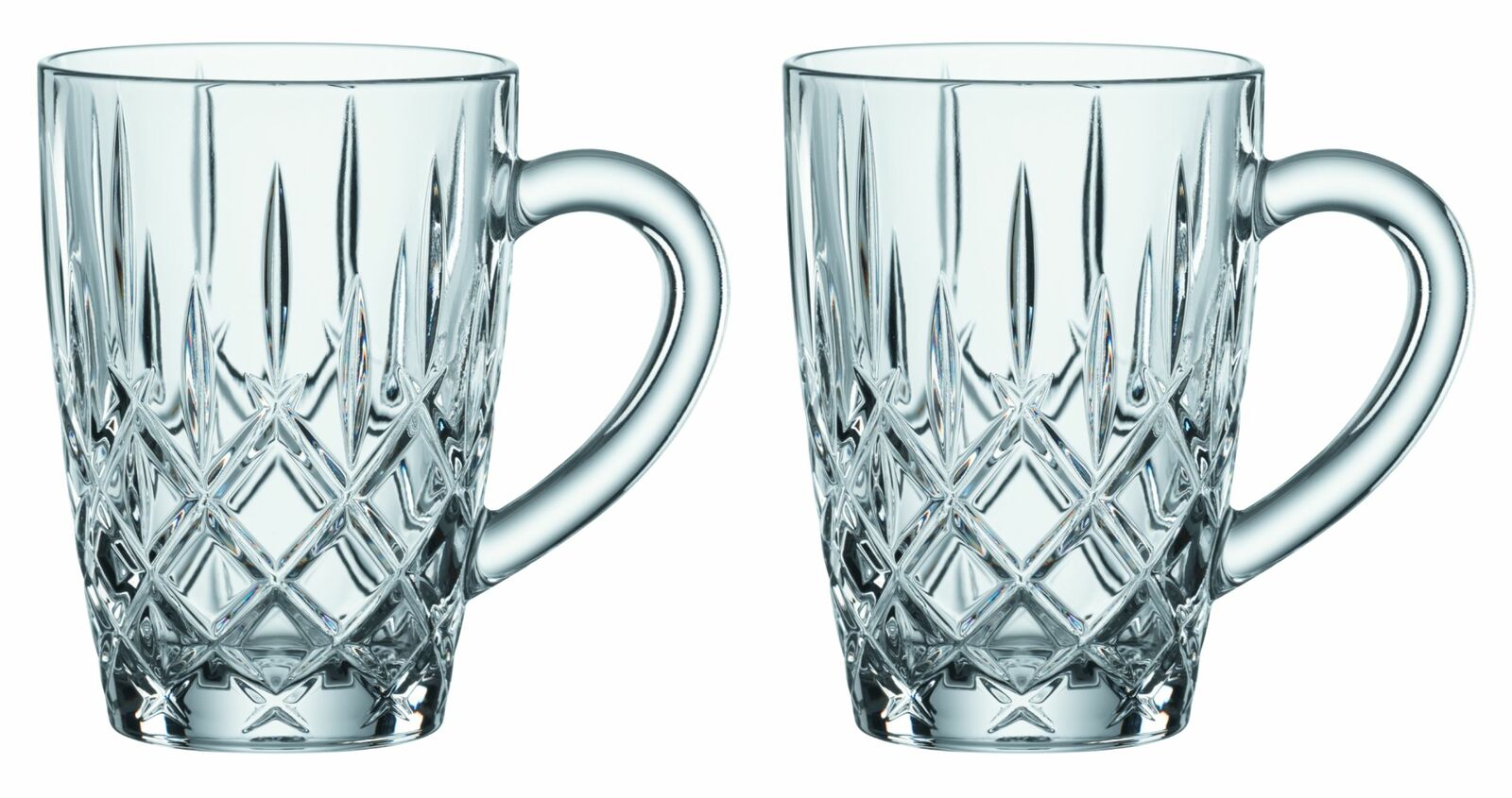 Zwei elegante Teebecher aus Kristallglas mit Rautenmuster, frontal abgebildet.