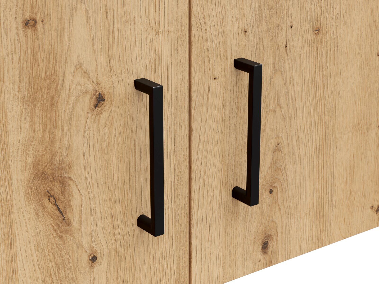 Nahaufnahme eines Holzschranks mit zwei schwarzen Griffen, Frontansicht
