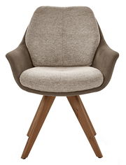 Moderner Armlehnstuhl mit beigem Stoffbezug und braunen Holzbeinen, Frontalansicht