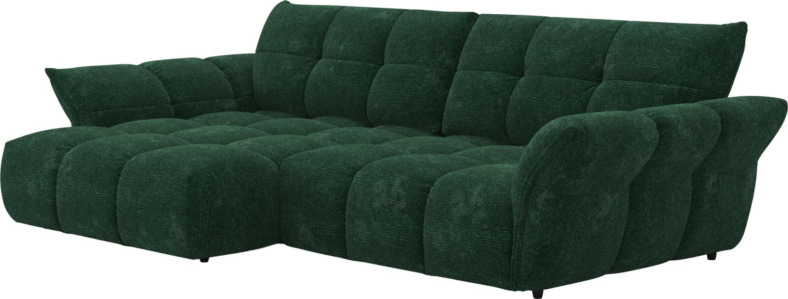 Welnova Longchairkombination TINO Dunkelgrünes, gepolstertes 3-Sitzer-Sofa mit tiefen Sitzflächen, Steppung und breiten Armlehnen, freigestellt auf weißem Hintergrund, Ansicht schräg von vorne rechts