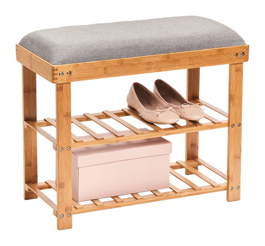 Schuhbank aus Holz mit zwei Ablagen, darauf ein Paar Schuhe und eine Box, seitliche Perspektive