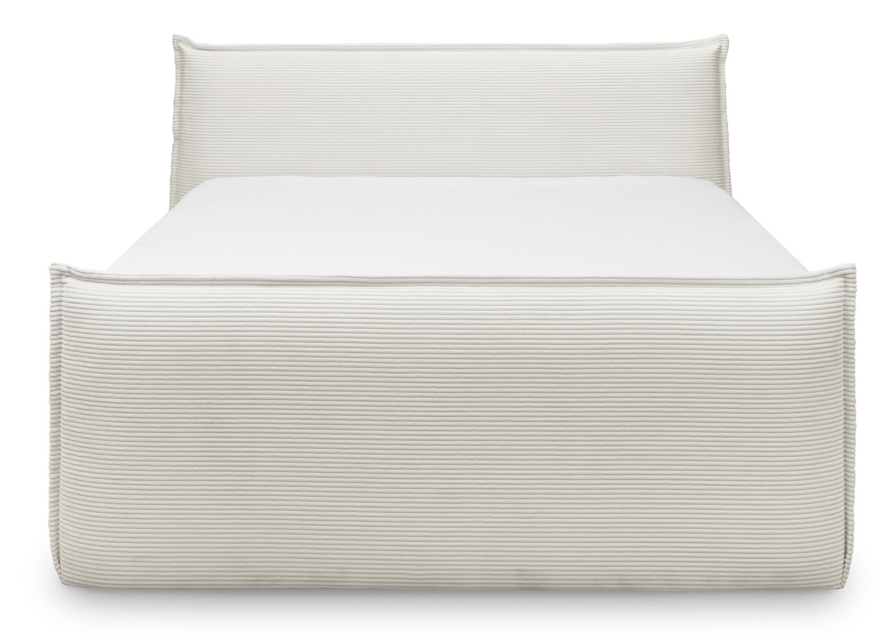 Frontale Ansicht eines eleganten, weißen Boxspringbetts mit gestepptem Stoffbezug.