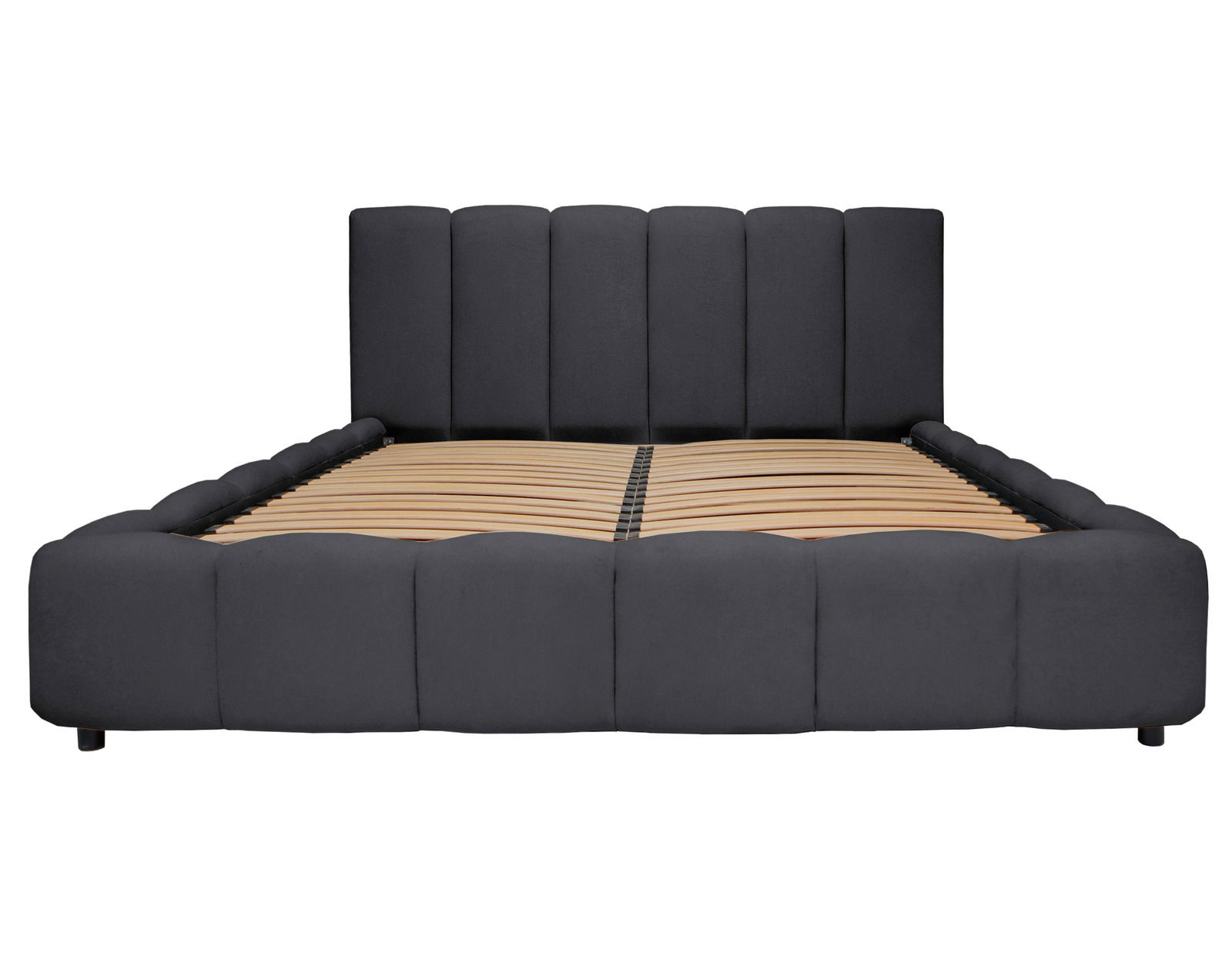 Frontale Ansicht eines modernen Polsterbettgestells in dunklem Stoff mit vertikal gestepptem Kopfteil und sichtbarem Lattenrost.