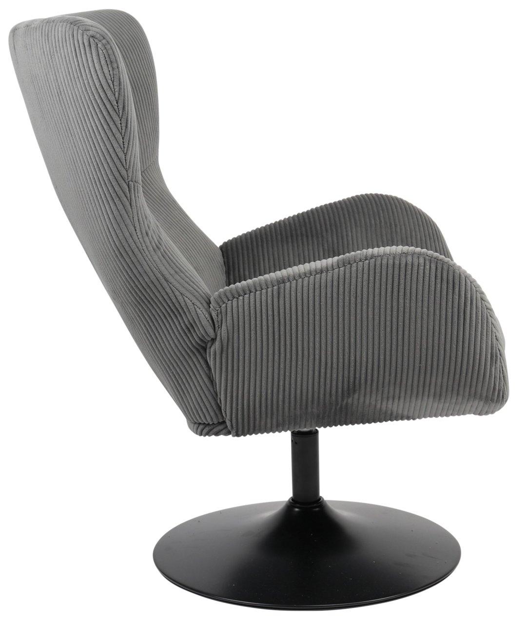 Grauer Sessel mit geripptem Stoffbezug, seitliche Perspektive, auf schwarzem Drehteller.