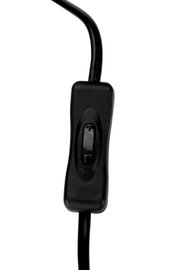 Nahaufnahme eines schwarzen Kippschalters an einem Kabel, vertikale Perspektive