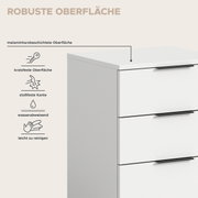 Nahaufnahme einer weißen Kommode mit drei Schubladen und schwarzen Griffen; schräger Blick von vorne links auf die melaminharzbeschichtete, robuste Oberfläche mit Hinweisen zu kratzfest, stoßfeste Kante, wasserabweisend und leicht zu reinigen.