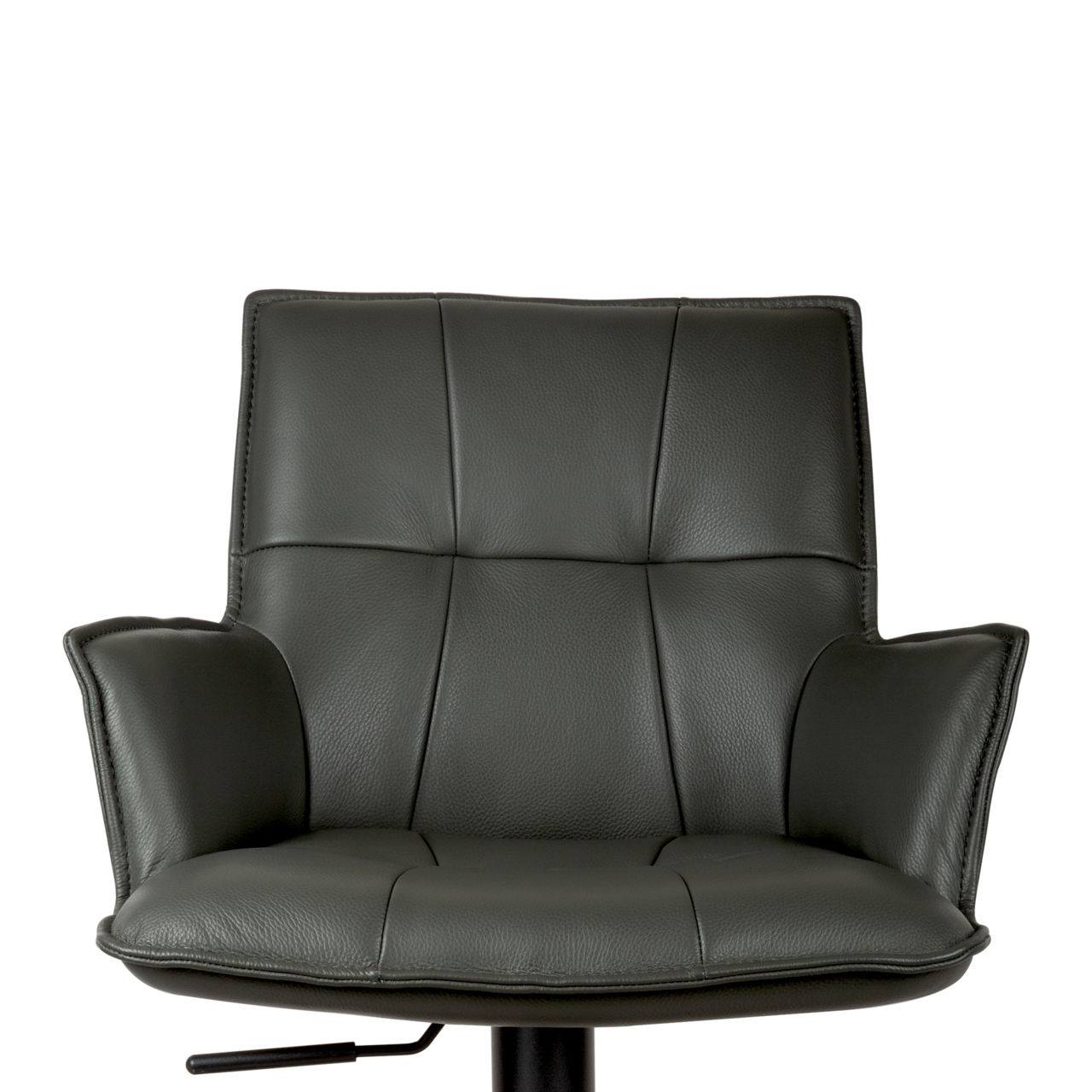 Novel Barhocker Schwarzer gepolsterter Leder-Loungesessel mit Armlehnen und Steppnähten, frontal von vorne auf weißem Hintergrund fotografiert.