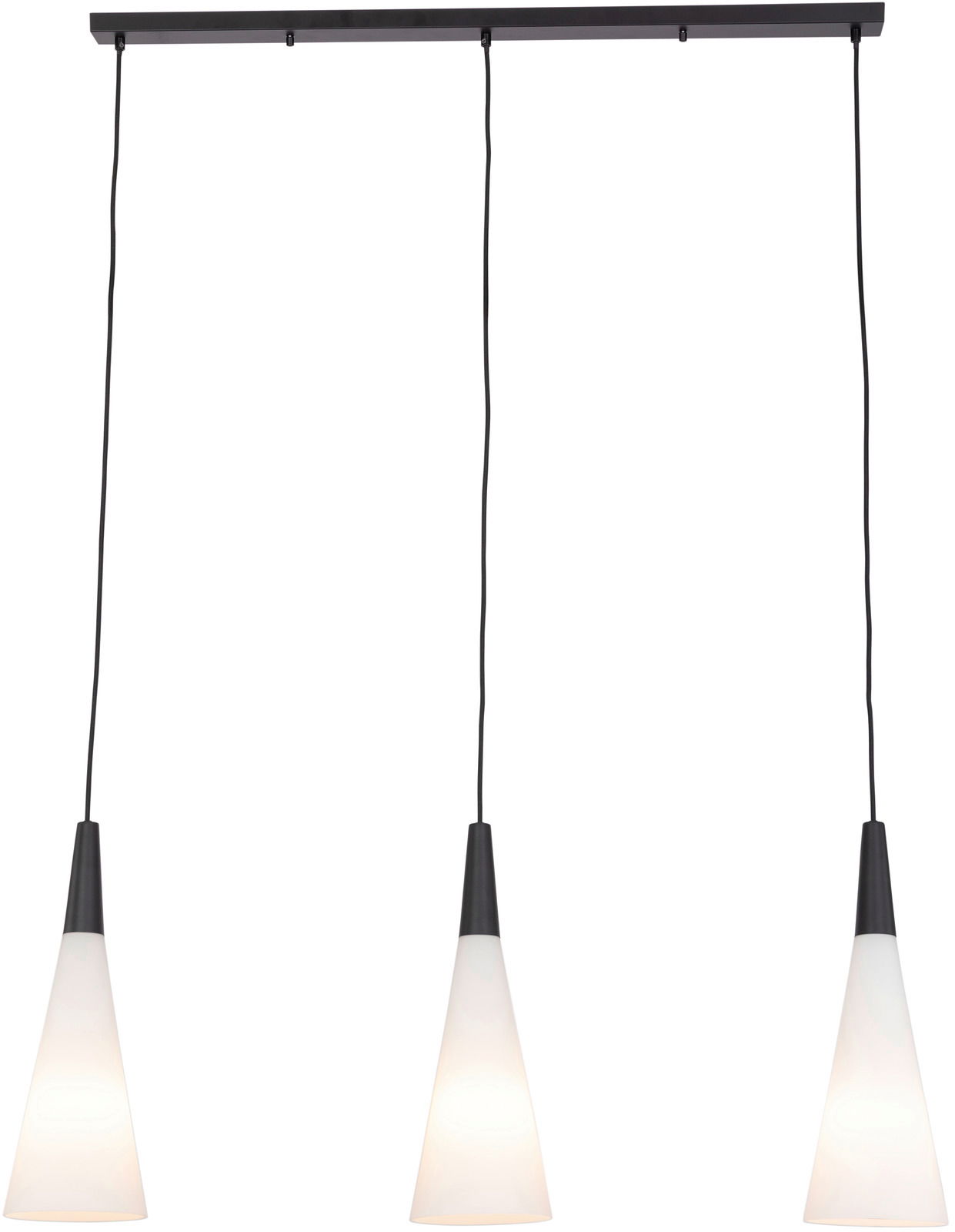 Dreiflammige Hängeleuchte Beauty mit konischen, weißen Lampenschirmen, frontal betrachtet.