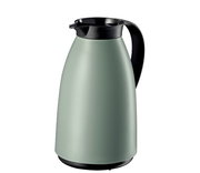 Grüne matte Isolierkanne mit schwarzem Griff und Deckel, seitliche Perspektive