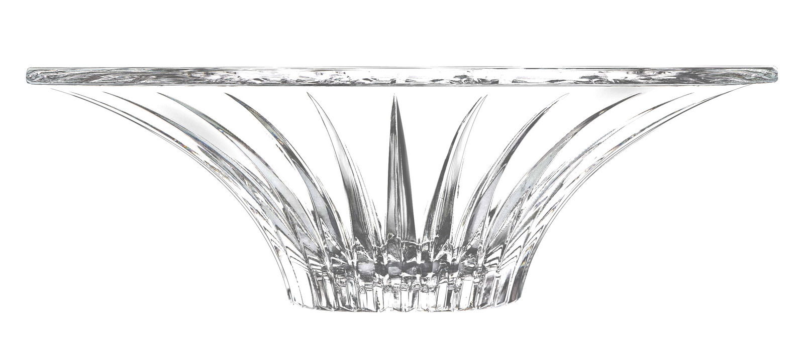 Kristallschale mit elegantem, zeitlosem Design, seitliche Perspektive