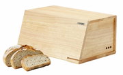Brotkasten aus Gummibaumholz mit geschnittenem Brot, seitliche Perspektive