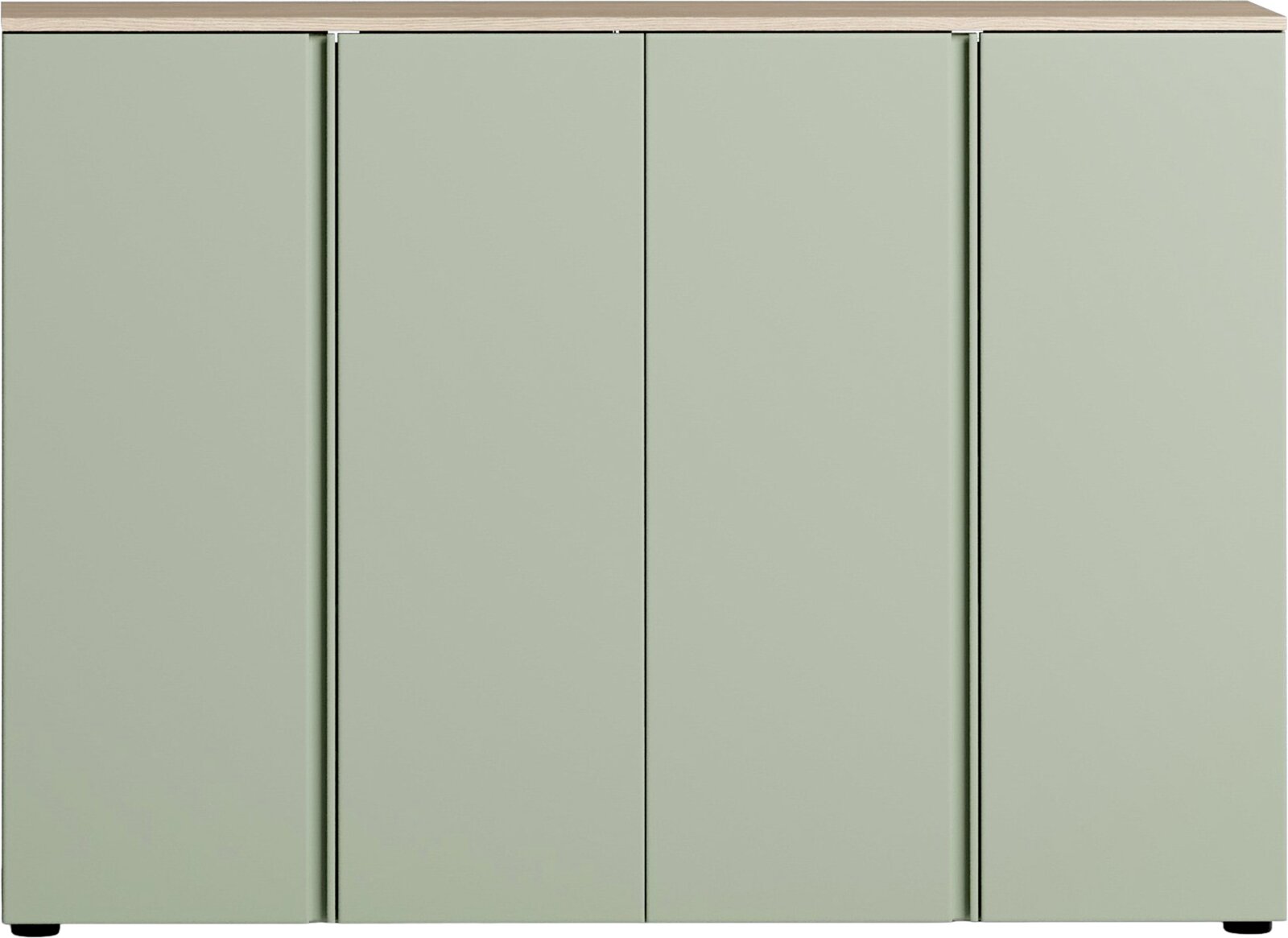 Frontansicht eines großen, modernen Schuhschranks mit vier Türen in einem sanften Grünton und einer Holzoberfläche.