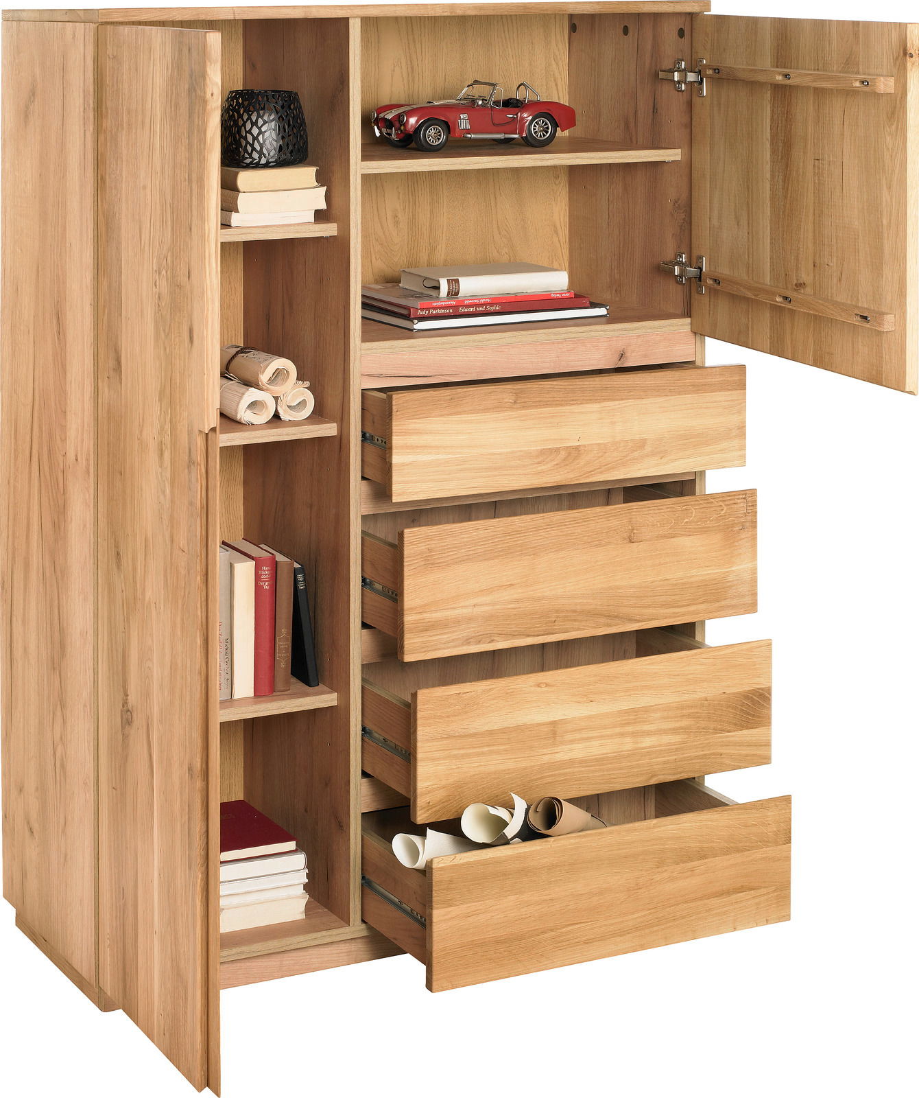 Hochwertiges Highboard aus Holz mit offenen Schubladen und Regalfächern, gefüllt mit Büchern und Dekorationen, aus einer schrägen Perspektive fotografiert.