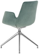 Rückansicht eines modernen Besucher-Drehsessels mit grünem Stoffbezug und verchromtem Metallfußgestell.