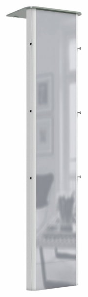 Moderne Garderobe mit Spiegel, seitliche Perspektive