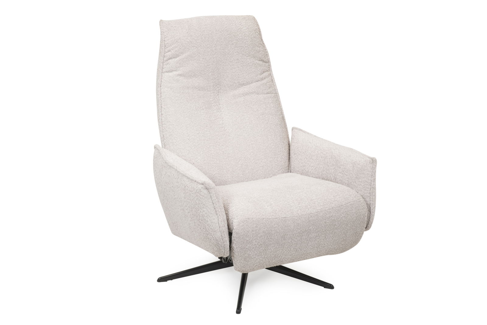 Beiger Relaxsessel mit hoher Rückenlehne und schwarzen Metallfüßen, seitliche Perspektive