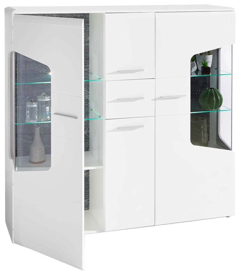 Weiße Highboard-Vitrine mit Glastüren und Regalböden, seitliche Perspektive