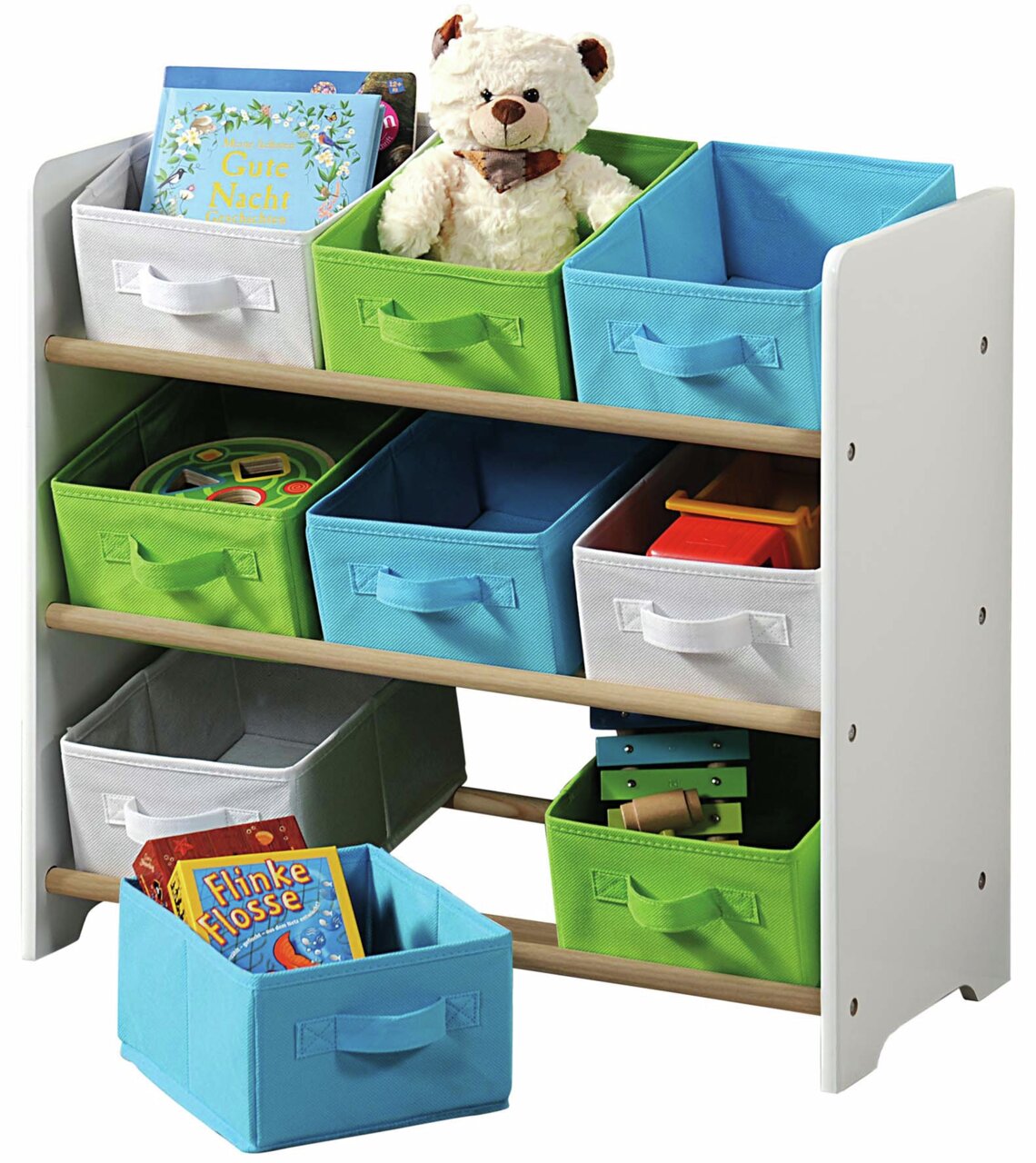 Weißes Aufbewahrungsregal mit bunten Stoffkörben, gefüllt mit Spielzeug und Büchern, aus einer leicht seitlichen Perspektive.
