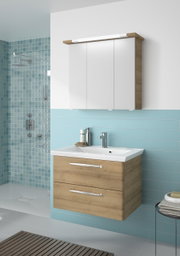 Modern badkamermeubel met houtlook en witte wastafel, hier afgebeeld tegen een achtergrond van blauwe tegels.