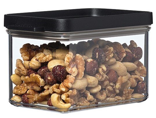 Rechteckige Vorratsdose Omnia mit schwarzem Deckel, gefüllt mit Nüssen, seitliche Perspektive