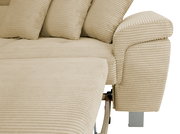 Nahaufnahme einer beige gestreiften Rundecke mit Kissen, seitliche Perspektive