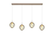 Vooraanzicht van een moderne vierlichts hanglamp met goudkleurige plafondbalk, transparante glazen bollen en warm verlichte kegelvormige elementen