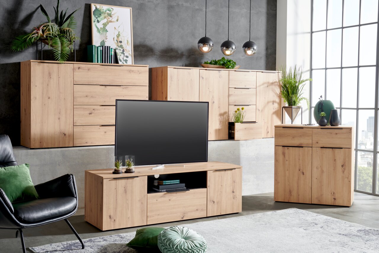Houten woonkamermeubelset met ladekast, dressoir, XL-dressoir en tv-lowboard in een moderne inrichting, zijaanzicht