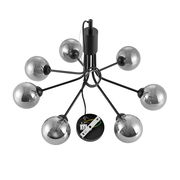 Moderne Hängeleuchte mit acht kugelförmigen Lampenschirmen, Ansicht von unten.