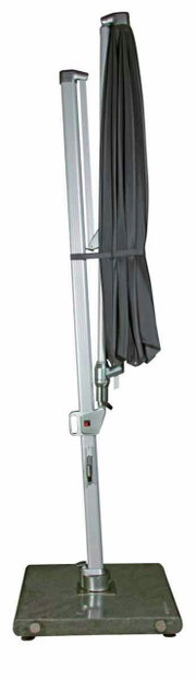 Seitenansicht eines geschlossenen Pendelschirms mit stabilem Standfuß.