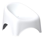 Moderner weißer Stapelsessel aus Kunststoff, seitliche Perspektive