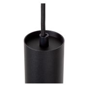 Nahaufnahme der schwarzen Pendelleuchte FLORIS mit zylindrischem Design und Textilkabel von oben betrachtet.