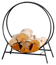 Moderner Kaminholzständer aus Metall in runder Form, gefüllt mit Holzscheiten, seitliche Perspektive.