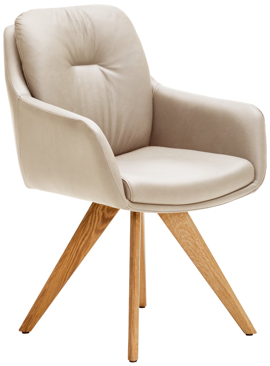 Beiger Armlehnstuhl mit Holzbeinen, seitliche Perspektive