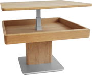 Moderner Couchtisch aus Holz mit verstellbarer Tischplatte, seitliche Perspektive