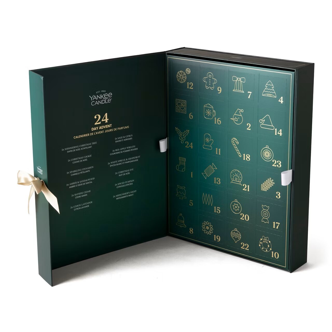 Geöffneter Yankee Candle Duft-Adventskalender mit 24 nummerierten Türchen in Dunkelgrün und Gold, aus schräger Vorderansicht präsentiert