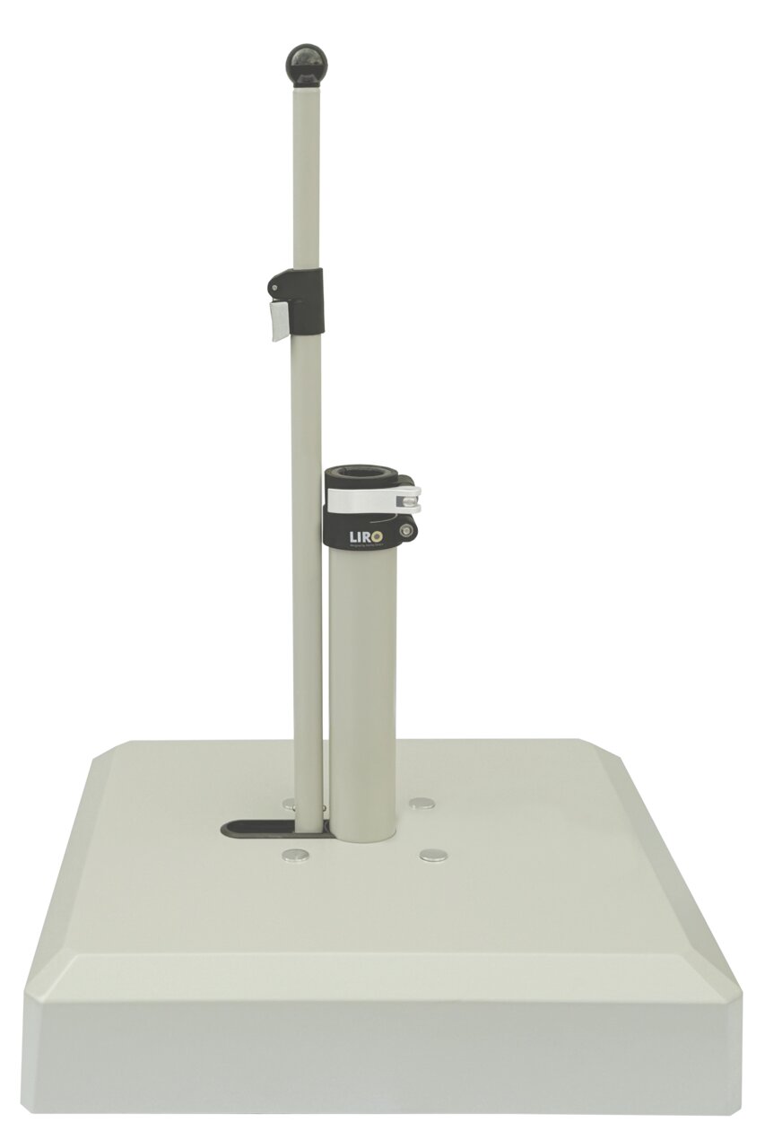 Liro Schirmständer ALU VARIO Moderner Schirmständer aus Metall mit stabiler Basis, frontal abgebildet.