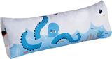 Rückenkissen mit Wikinger-Thema, zeigt einen blauen Oktopus in einer Meereslandschaft, seitliche Perspektive