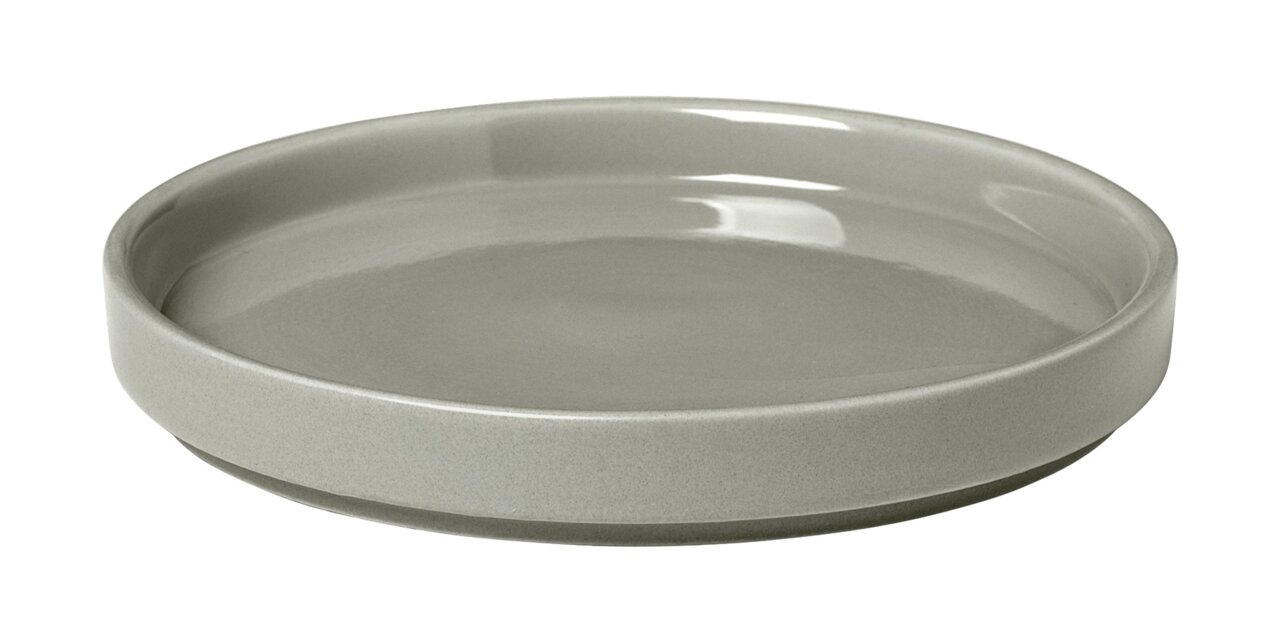 Grauer Teller aus der Serie PILAR in der Farbe Mirage Gray, seitliche Perspektive
