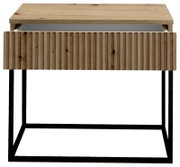 Nachtkommode aus Holz mit geriffelter Front und schwarzem Metallgestell, Frontalansicht