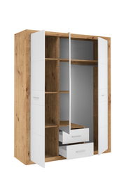 Drehtürenschrank 3-türig in Holzoptik mit weißen Türen, teilweise geöffnet, zeigt Regale und Schubladen, Perspektive von vorne links