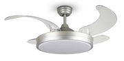 Moderner Deckenventilator Thunderstorm mit transparenten Flügeln, von unten betrachtet.