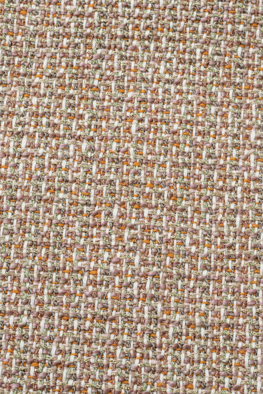 Nahaufnahme eines gewebten Stoffes in natürlichen Erdtönen, geeignet für eine Zierkissenhülle.