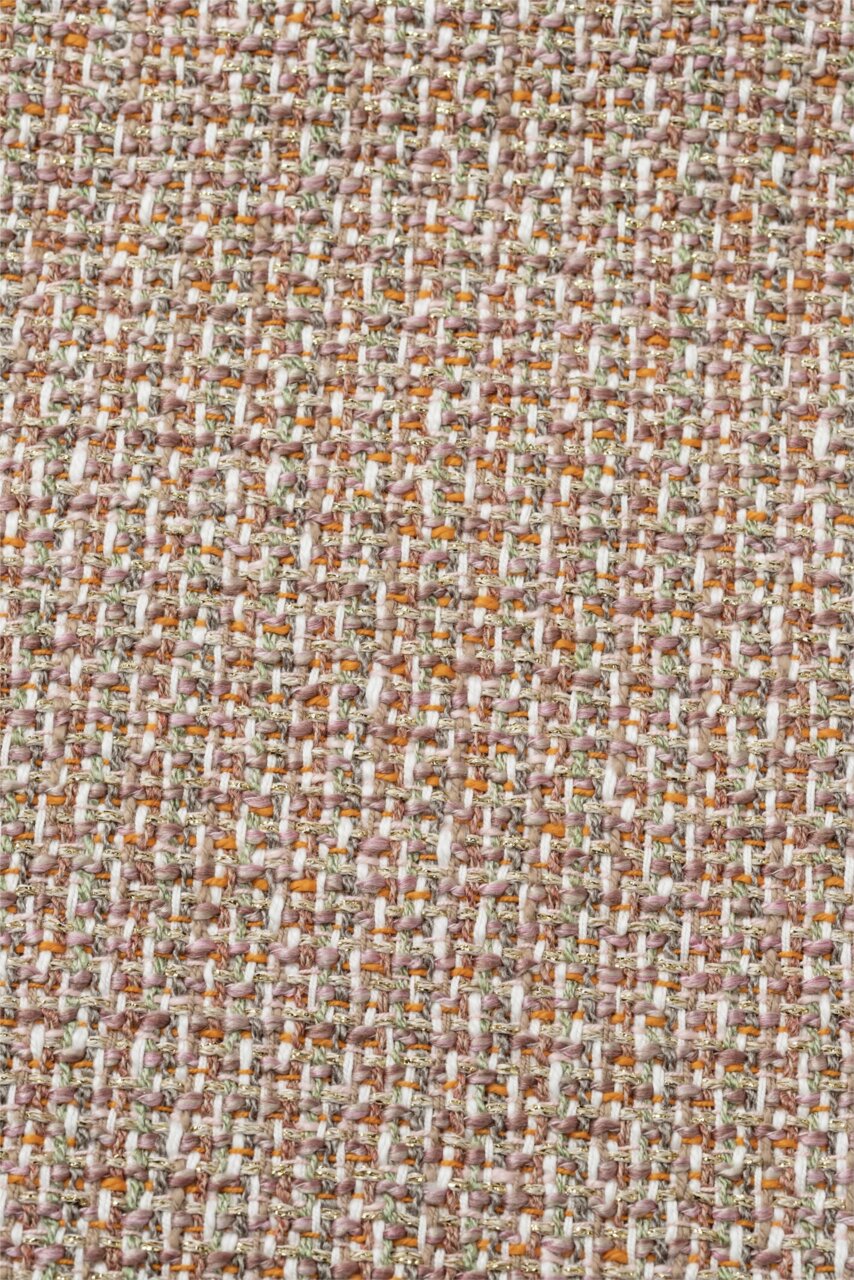 Nahaufnahme eines gewebten Stoffes in natürlichen Erdtönen, geeignet für eine Zierkissenhülle.