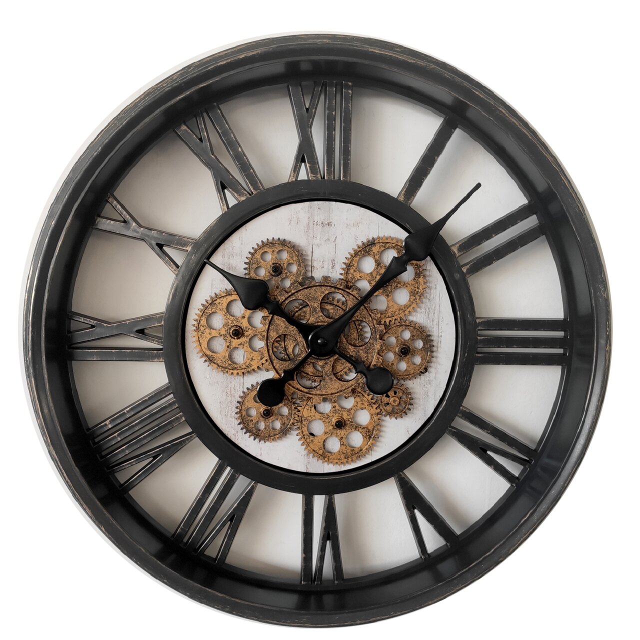 Große Wanduhr mit römischen Ziffern und Zahnrädern im Vintage-Stil, frontal abgebildet.