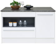 Kücheninsel in weiß mit dunkler Arbeitsplatte, dekoriert mit Pflanzen und Geschirr, Frontalansicht