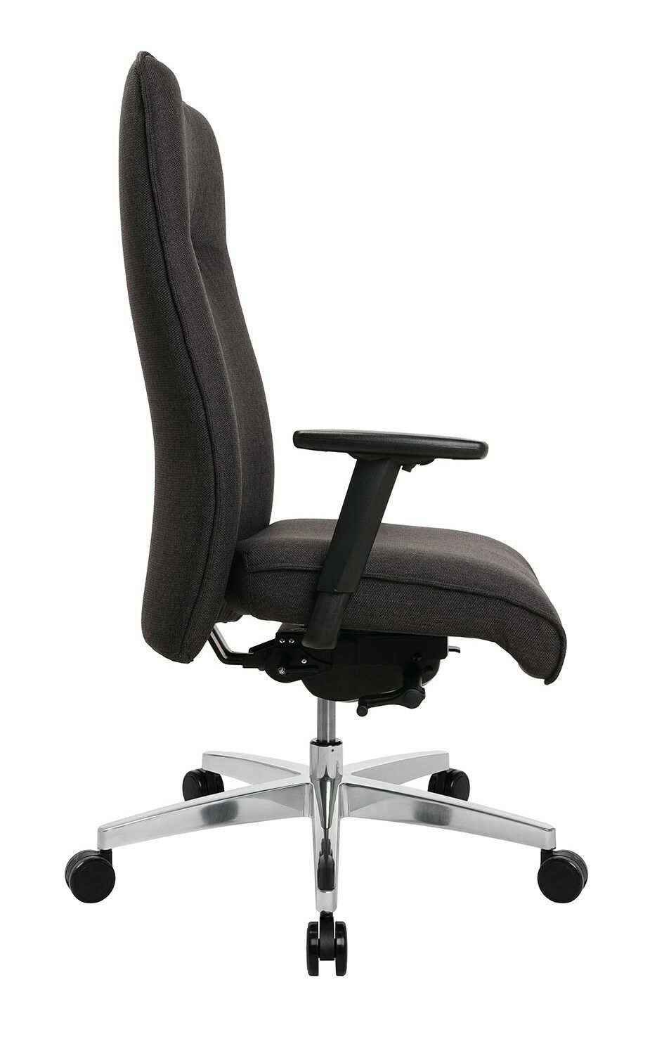 Seitenansicht eines XL-Drehstuhls mit hoher Rückenlehne und Armlehnen, auf einem stabilen Metallfuß mit Rollen.