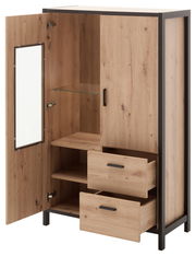 Highboard aus Holz mit schwarzem Metallrahmen, zwei offenen Schubladen und einer geöffneten Tür mit Spiegel, seitliche Perspektive