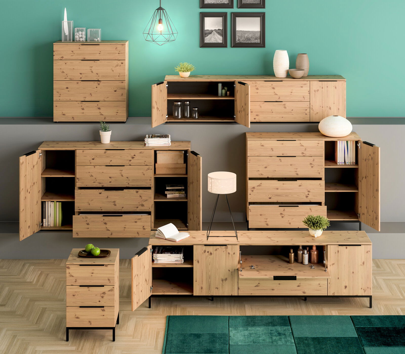 Wohnzimmermöbel-Set aus Holz mit Schubladen und Schränken, moderne Perspektive, grüne Wand im Hintergrund.